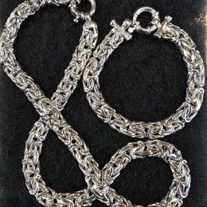 Italian. Final. Platinum/Sterling Byzantine set.